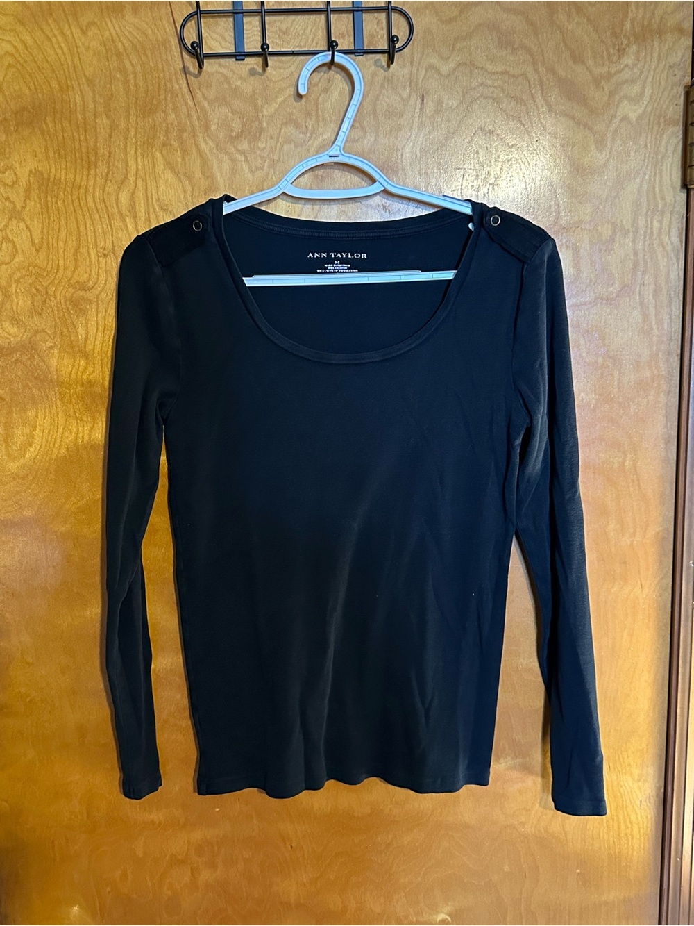 Ann Taylor Black Long-Sleeve Scoop Neck Top with Shoulder Buttons